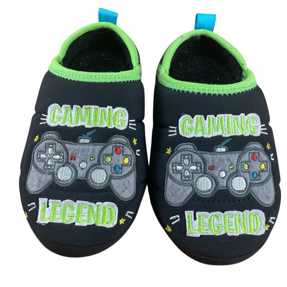 Gaming Legend Kids Slippers Size 11-12
